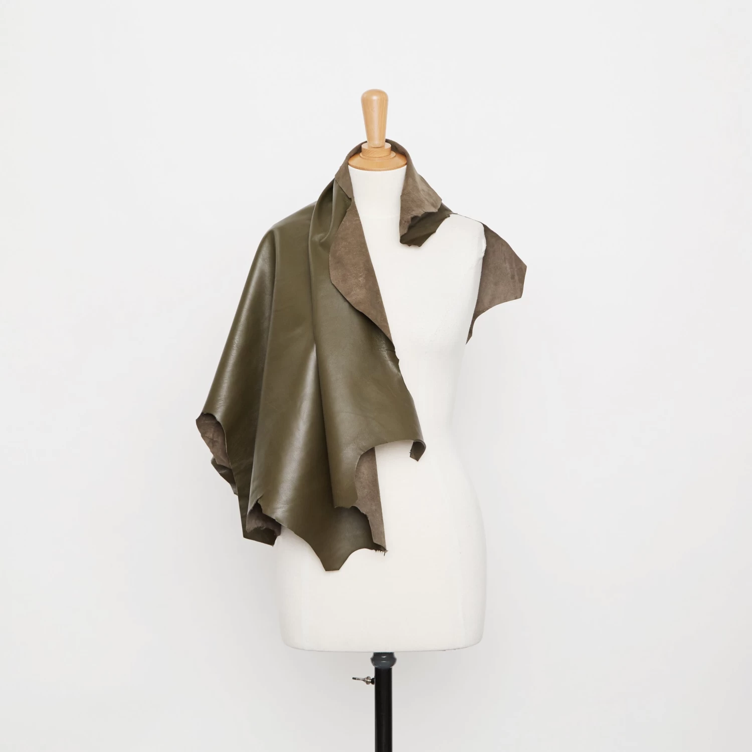 C20A00005 | Lambskin Leather 6 C20A00005 | Lambskin Leather - Image 4