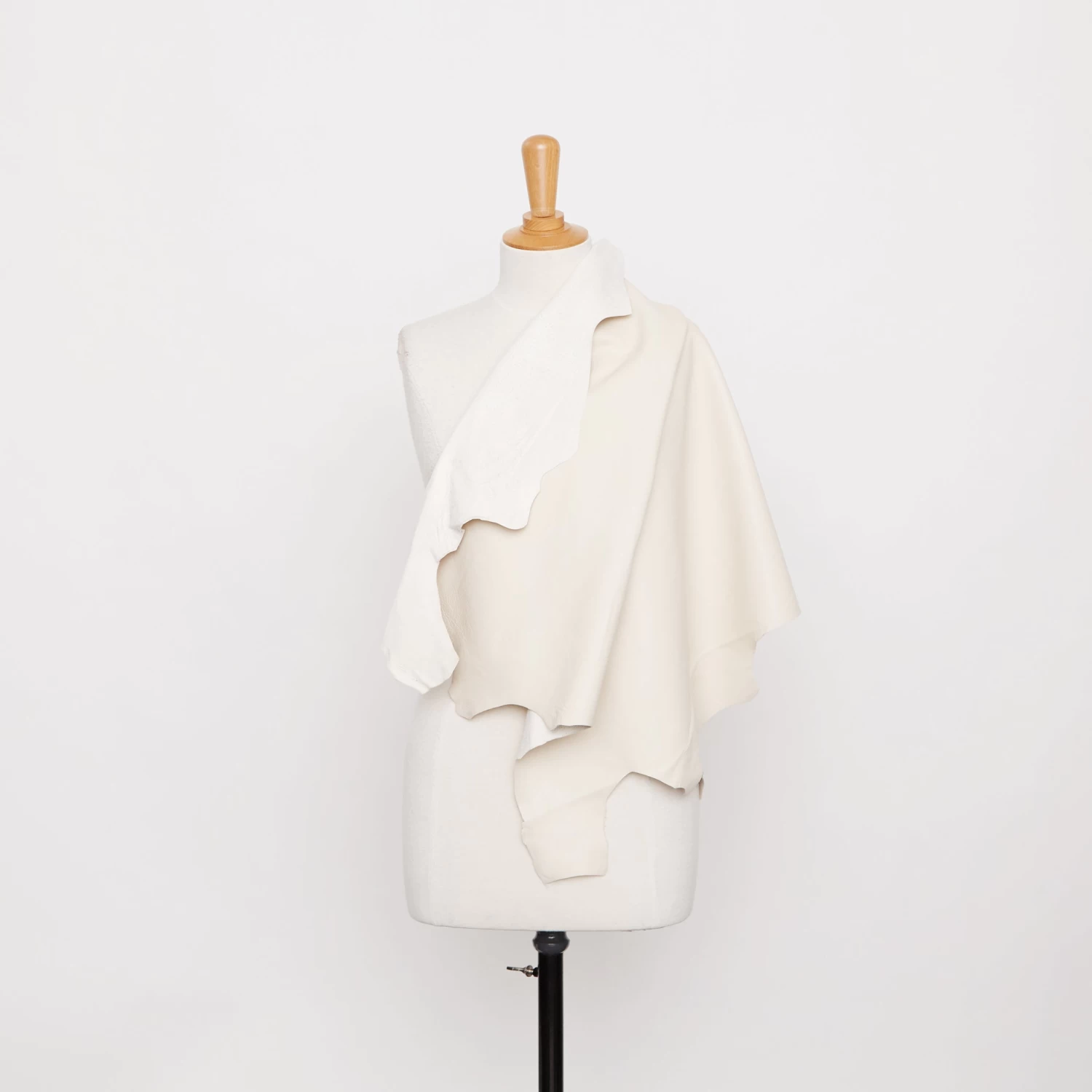 C20A00005 | Lambskin Leather 16 C20A00005 | Lambskin Leather - Image 14