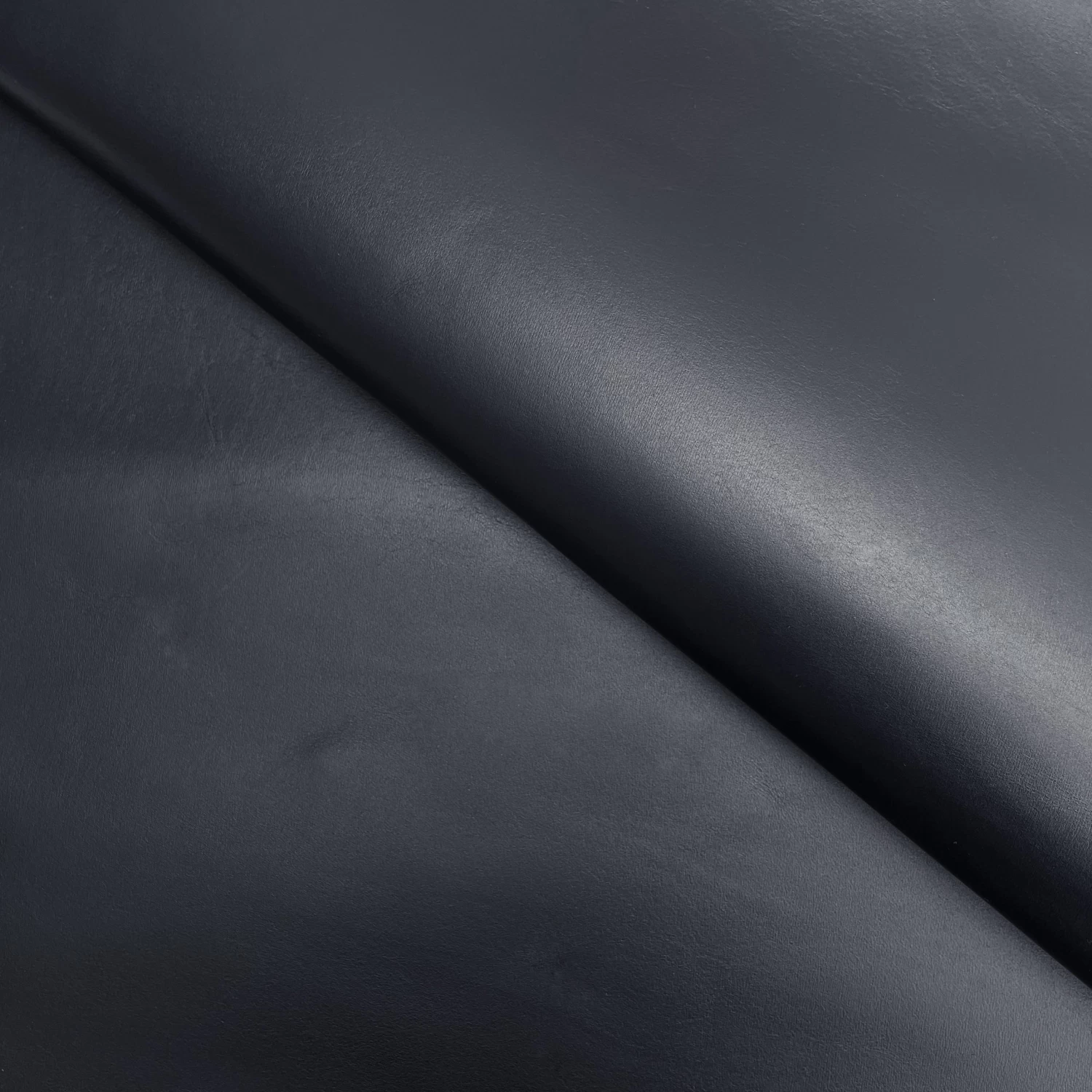 C22B00021 | Supplue Box Calfskin 3 C22B00021 | Supplue Box Calfskin