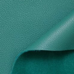 C24D00292 | Full Grain Satinated Supple Young Bull