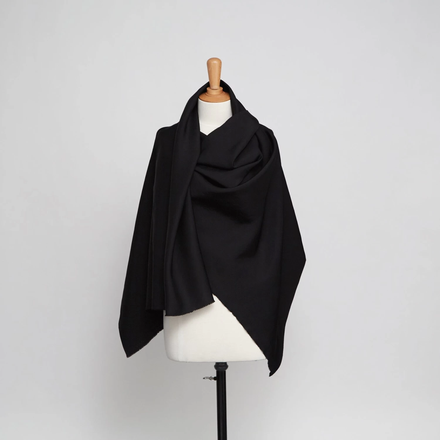 T20A00014 | Technical Silk Twill 12 T20A00014 | Technical Silk Twill - Image 10