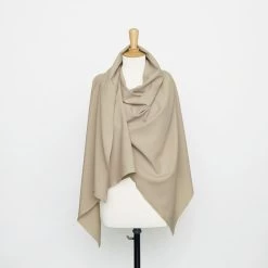 T20A00156 | Fluid Suiting 17 T20A00156 | Fluid Suiting -Nona Source Shop T20A00156 Doeskin 02