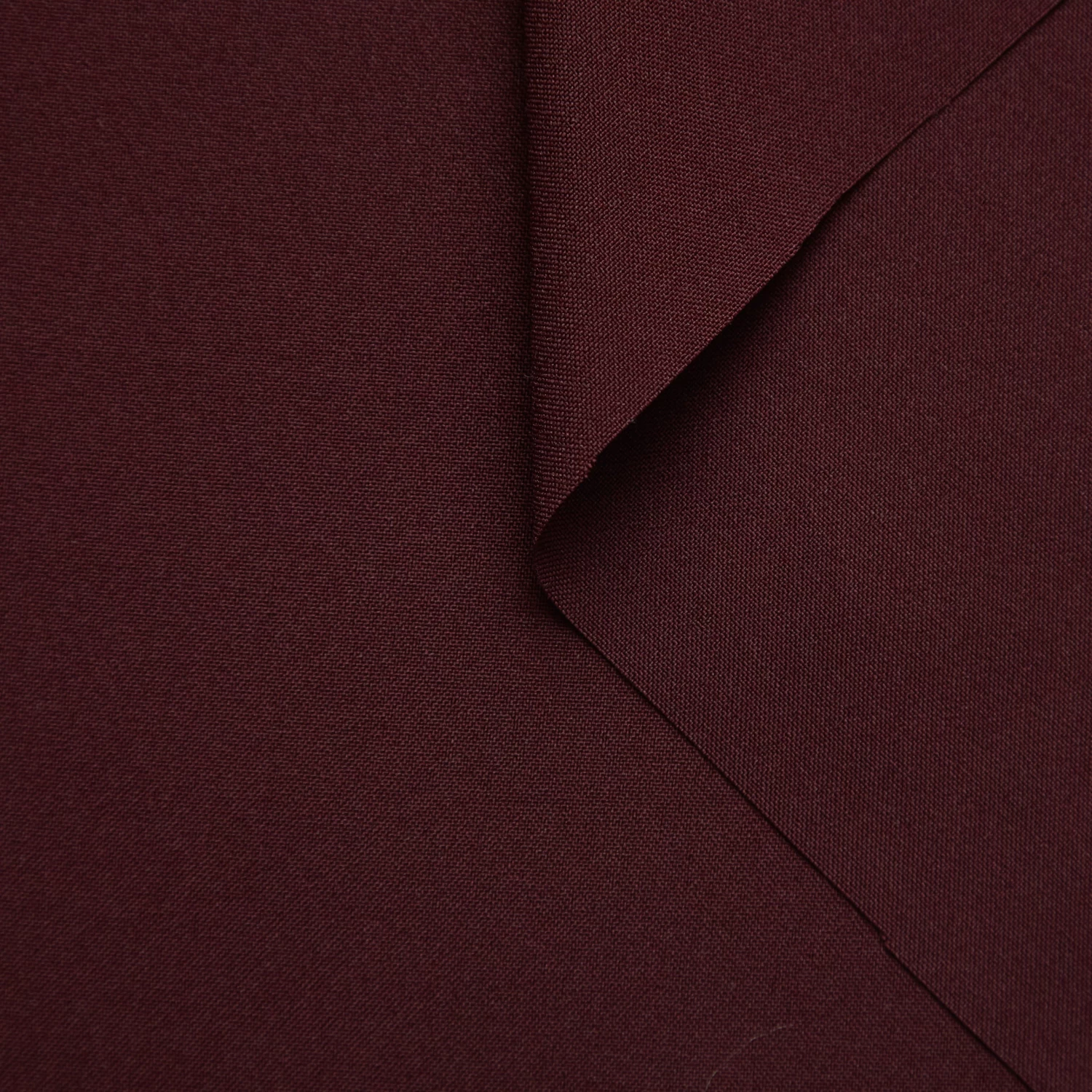 T20A00156 | Fluid Suiting 11 T20A00156 | Fluid Suiting - Image 9