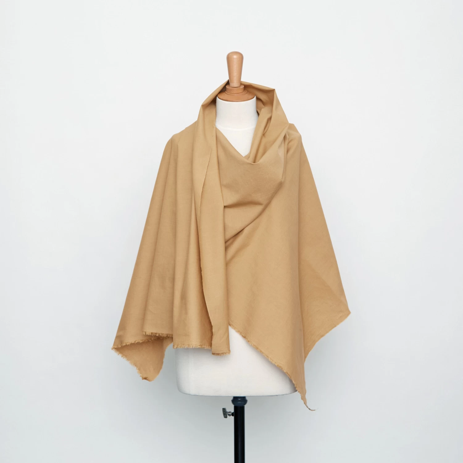 T20A00171 | Cotton And Linen Micro Faille 4 T20A00171 | Cotton And Linen Micro Faille - Image 2