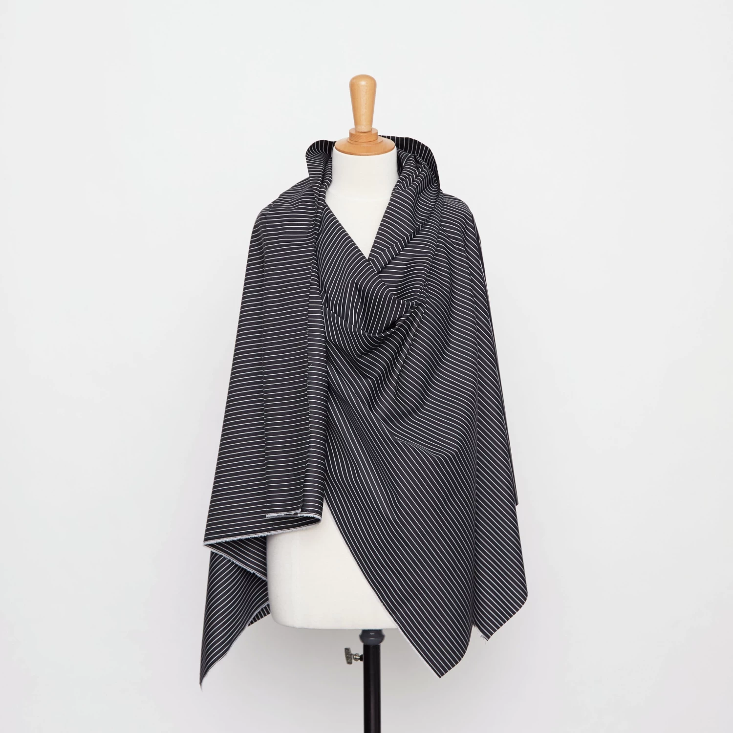 T20A00186 | Striped Poplin 4 T20A00186 | Striped Poplin - Image 2