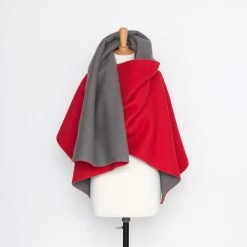T20A00237 | Double Face Wool Blanket -Nona Source Shop T20A00237 HighRiskRed 02