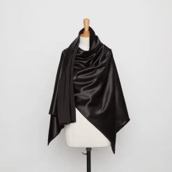 T20A00275 | Glossy Fluid Satin 25 T20A00275 | Glossy Fluid Satin -Nona Source Shop T20A00275 Black 02