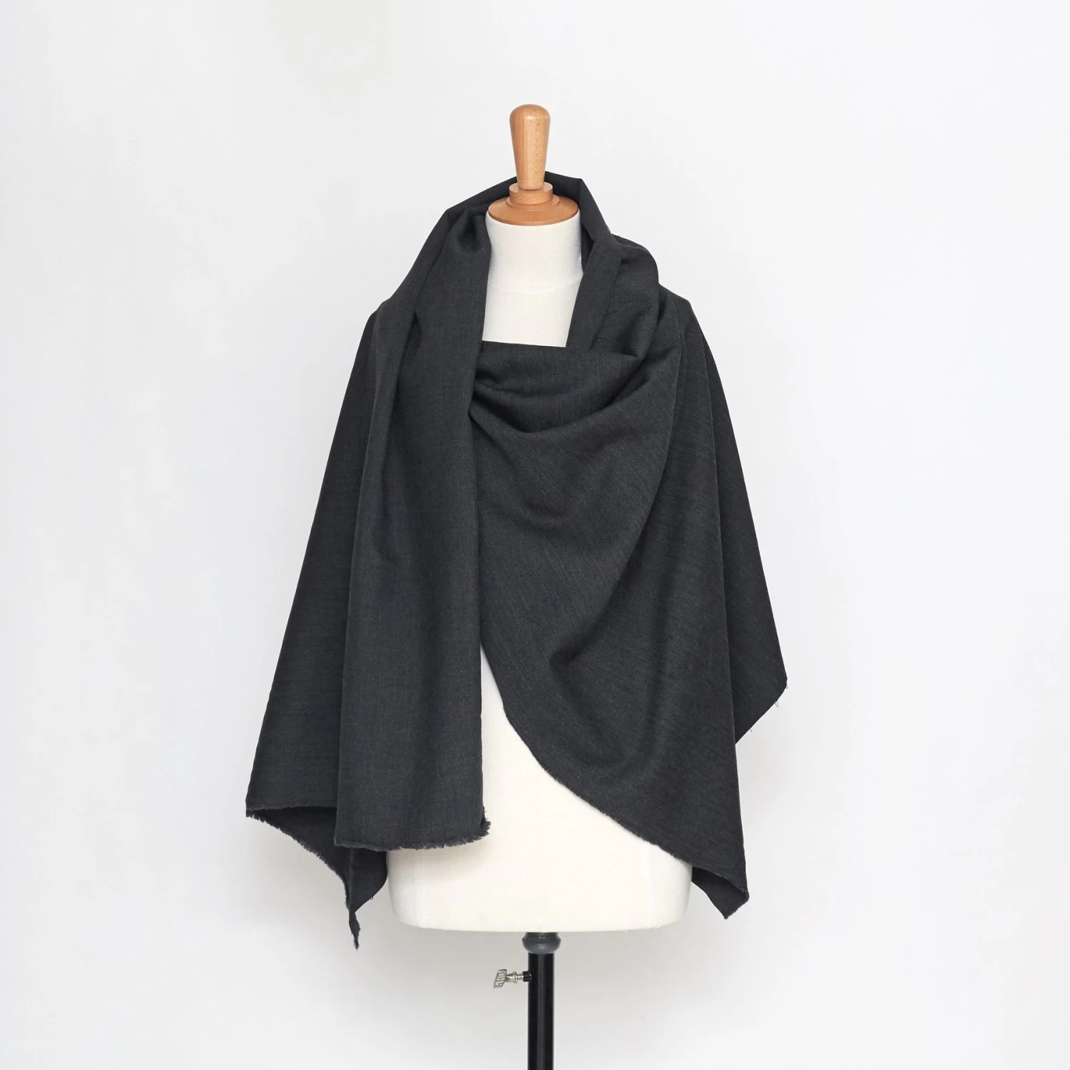 T20A00294 | Fluid Wool Grain De Poudre 6 T20A00294 | Fluid Wool Grain De Poudre - Image 4