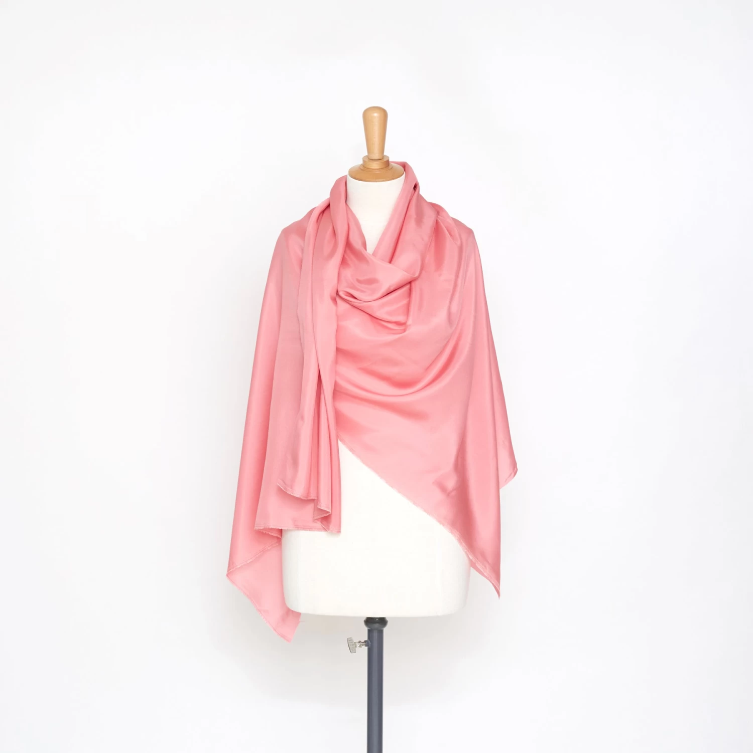 T21B00389 | Silk Pongee 6 T21B00389 | Silk Pongee - Image 4