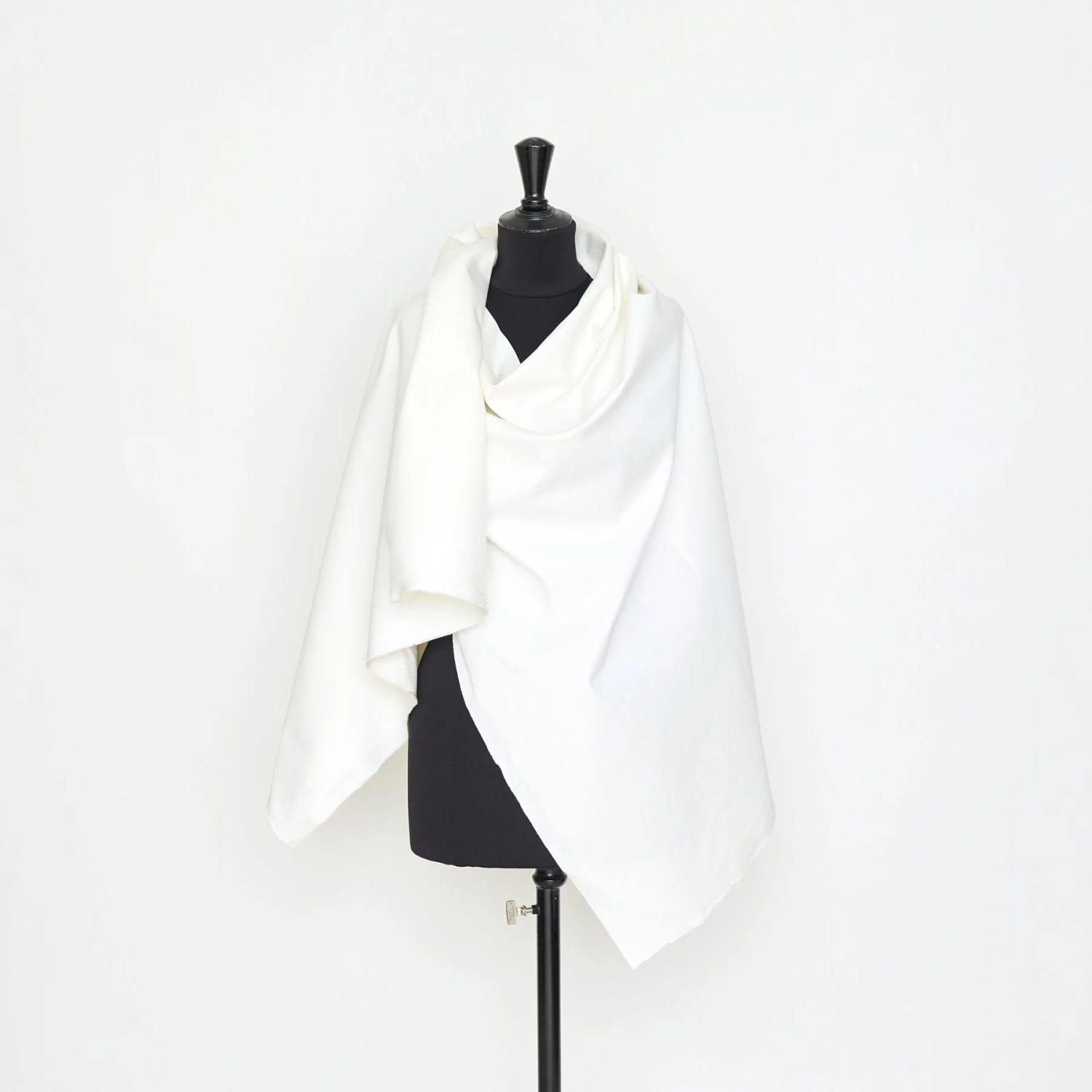 T21C00629 | Water Repellent Gabardine Stretch 4 T21C00629 | Water Repellent Gabardine Stretch - Image 2