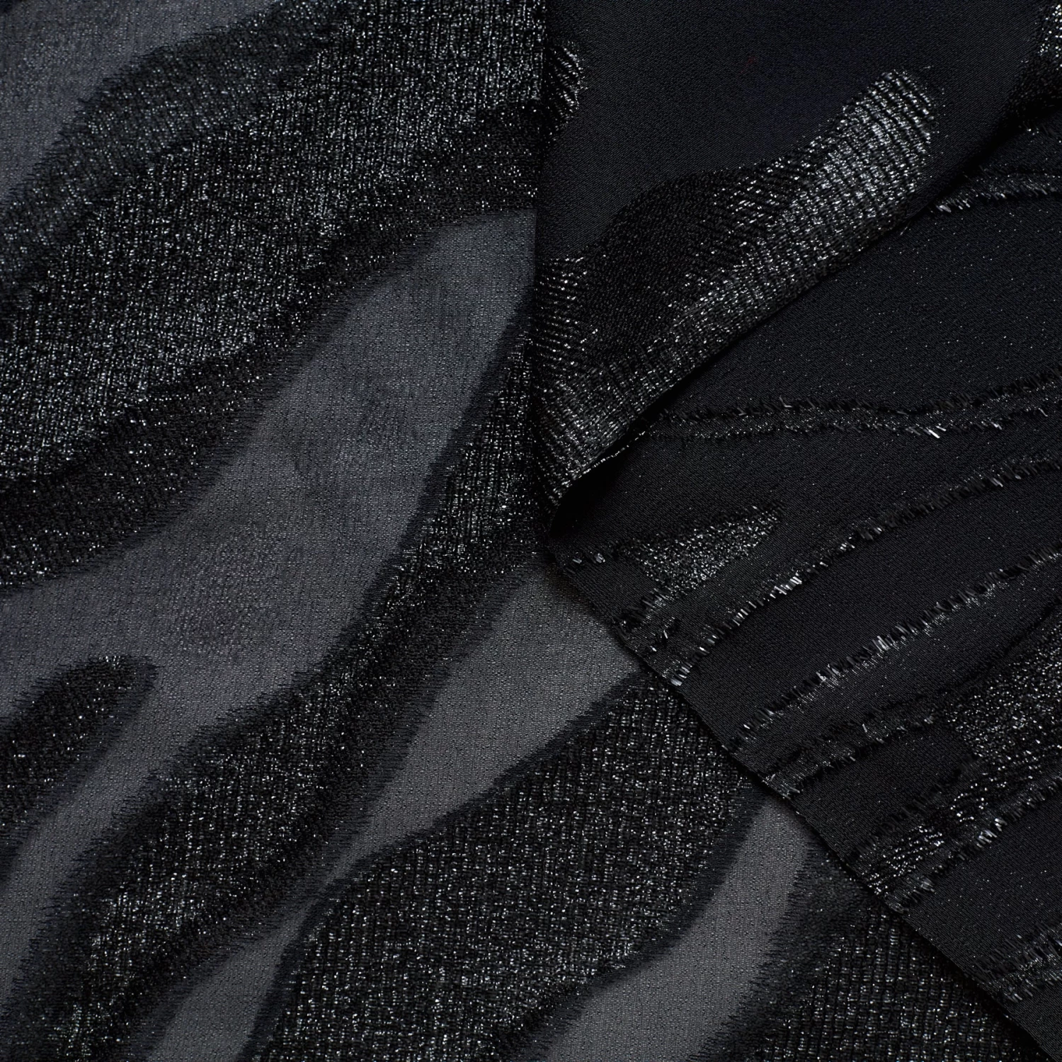 T22A01106 | Lamé Zebra Silk Crepe 5 T22A01106 | Lamé Zebra Silk Crepe - Image 3