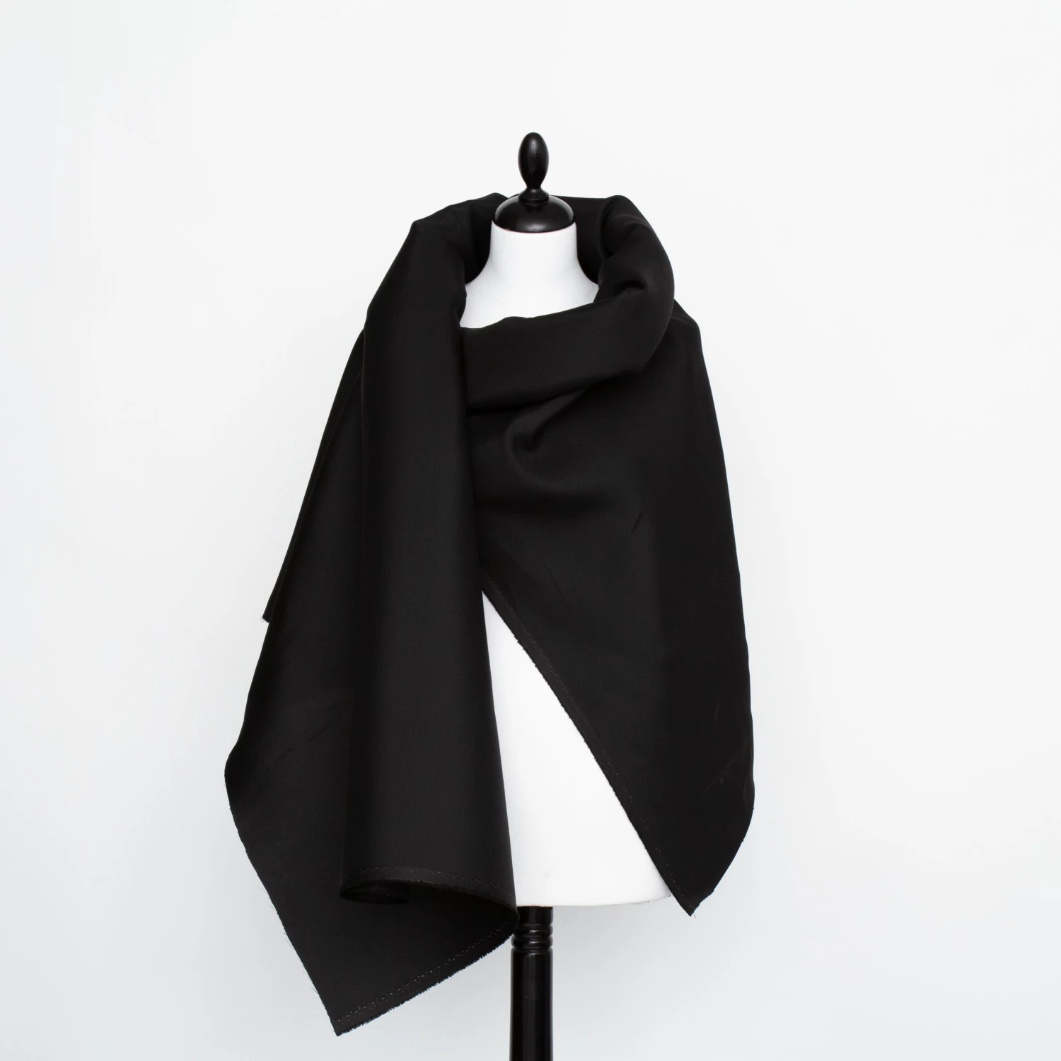 T22A01696 | Silk & Wool Mikado 5 T22A01696 | Silk & Wool Mikado - Image 3