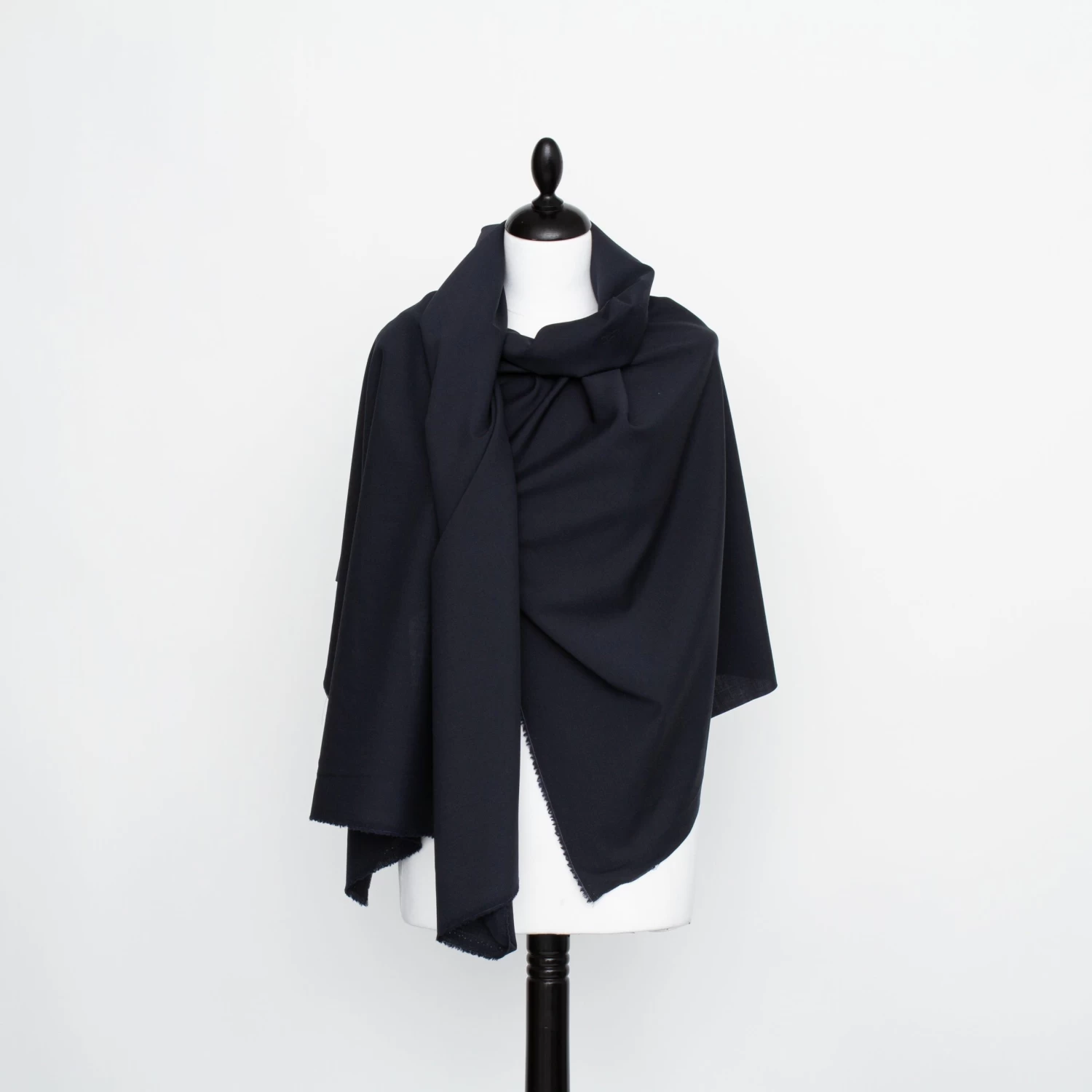 T22A01735 | Light Virgin Wool Suiting 4 T22A01735 | Light Virgin Wool Suiting - Image 2