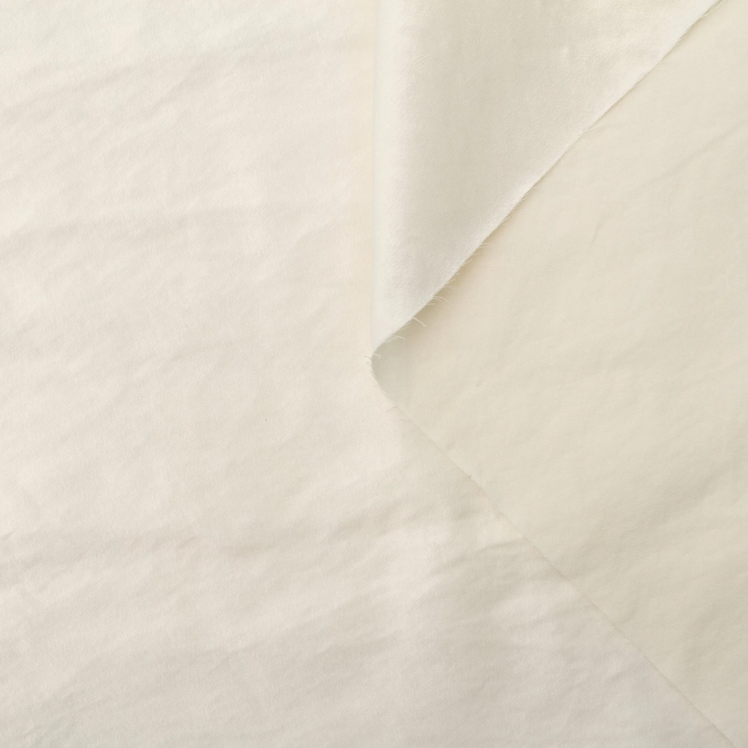 T22A01839 | Crinckled Papery Cupro Satin 5 T22A01839 | Crinckled Papery Cupro Satin - Image 3