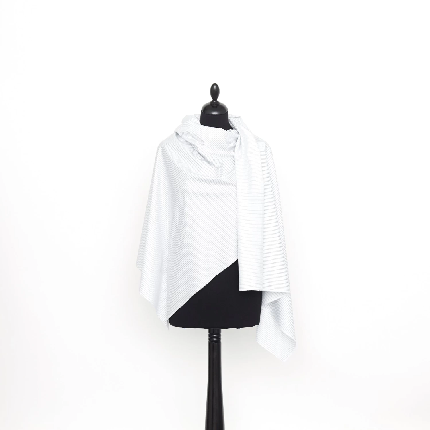 T22A01869 | Striped Herringbone Coton Poplin 6 T22A01869 | Striped Herringbone Coton Poplin - Image 4