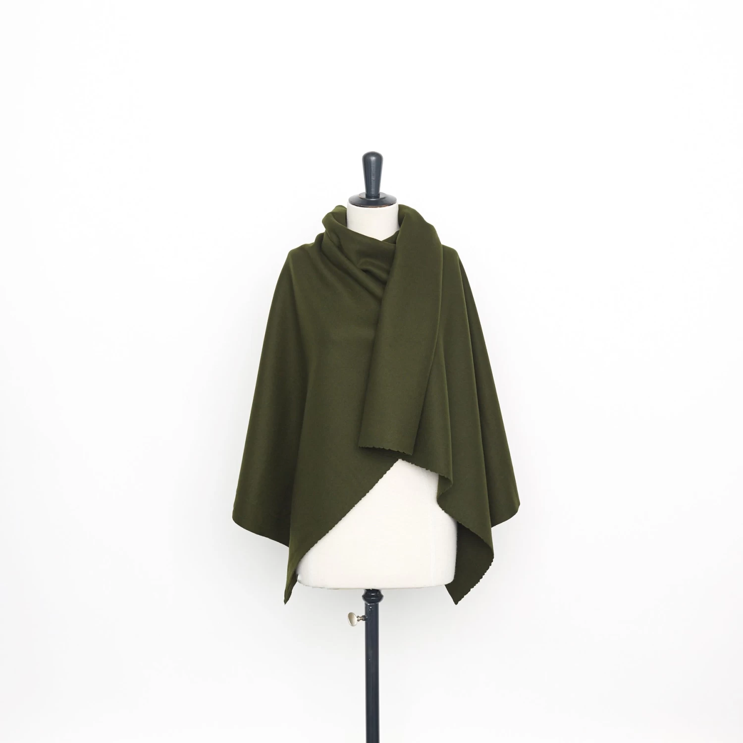 T22A01955 | Splittable Cashmere Drap 4 T22A01955 | Splittable Cashmere Drap - Image 2