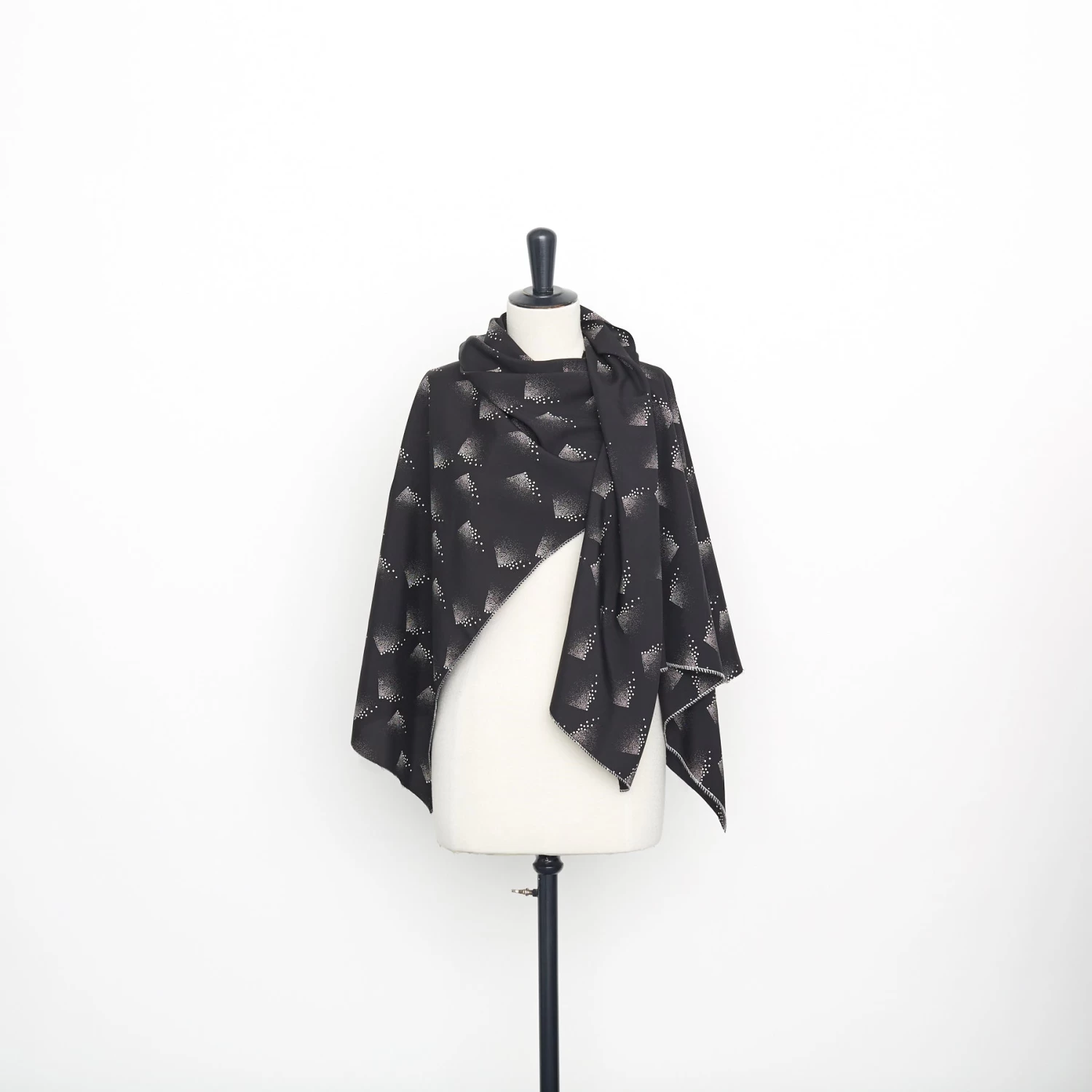 T22A02829 | Galaxy Viscose 4 T22A02829 | Galaxy Viscose - Image 2