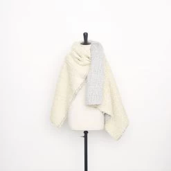T22A02854 | Sheep Wool Drap -Nona Source Shop T22A02854 CannoliCream 02