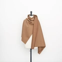 T22A02961 | Textured Herringbone Wool 5 T22A02961 | Textured Herringbone Wool -Nona Source Shop T22A02961 MaltBall 02