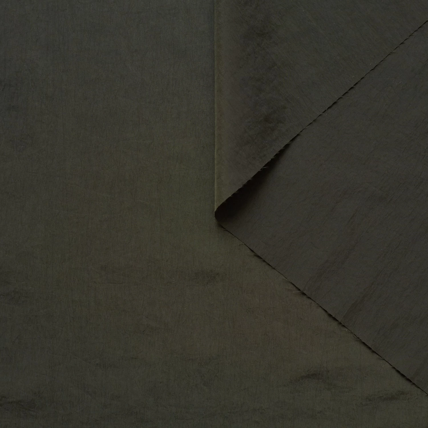 T22D00758 | WR Lustre Parachute 3 T22D00758 | WR Lustre Parachute