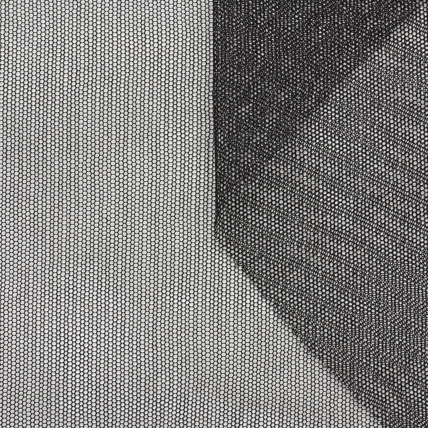 T22H03838 | Tulle 3 T22H03838 | Tulle