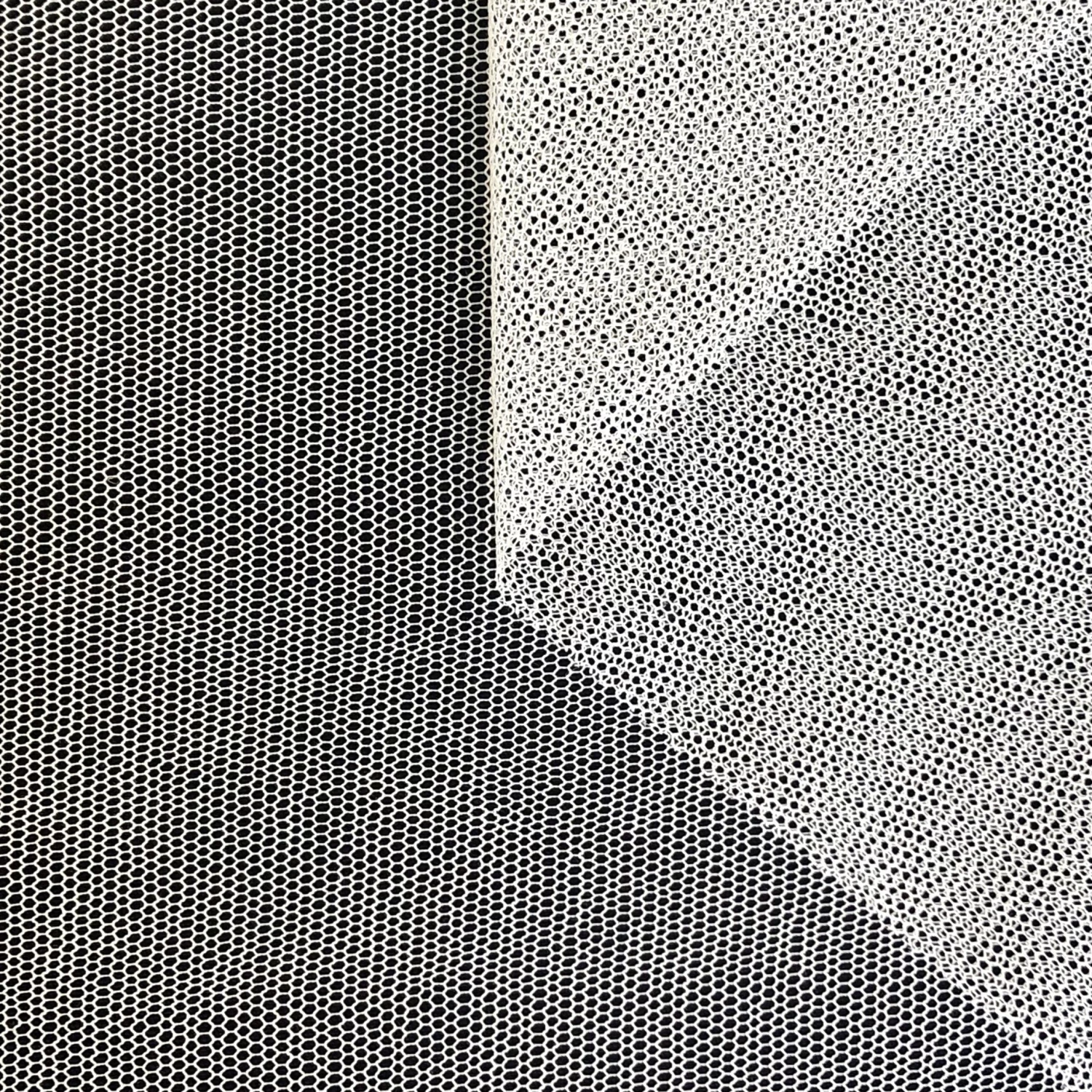 T22H03838 | Tulle 5 T22H03838 | Tulle - Image 3