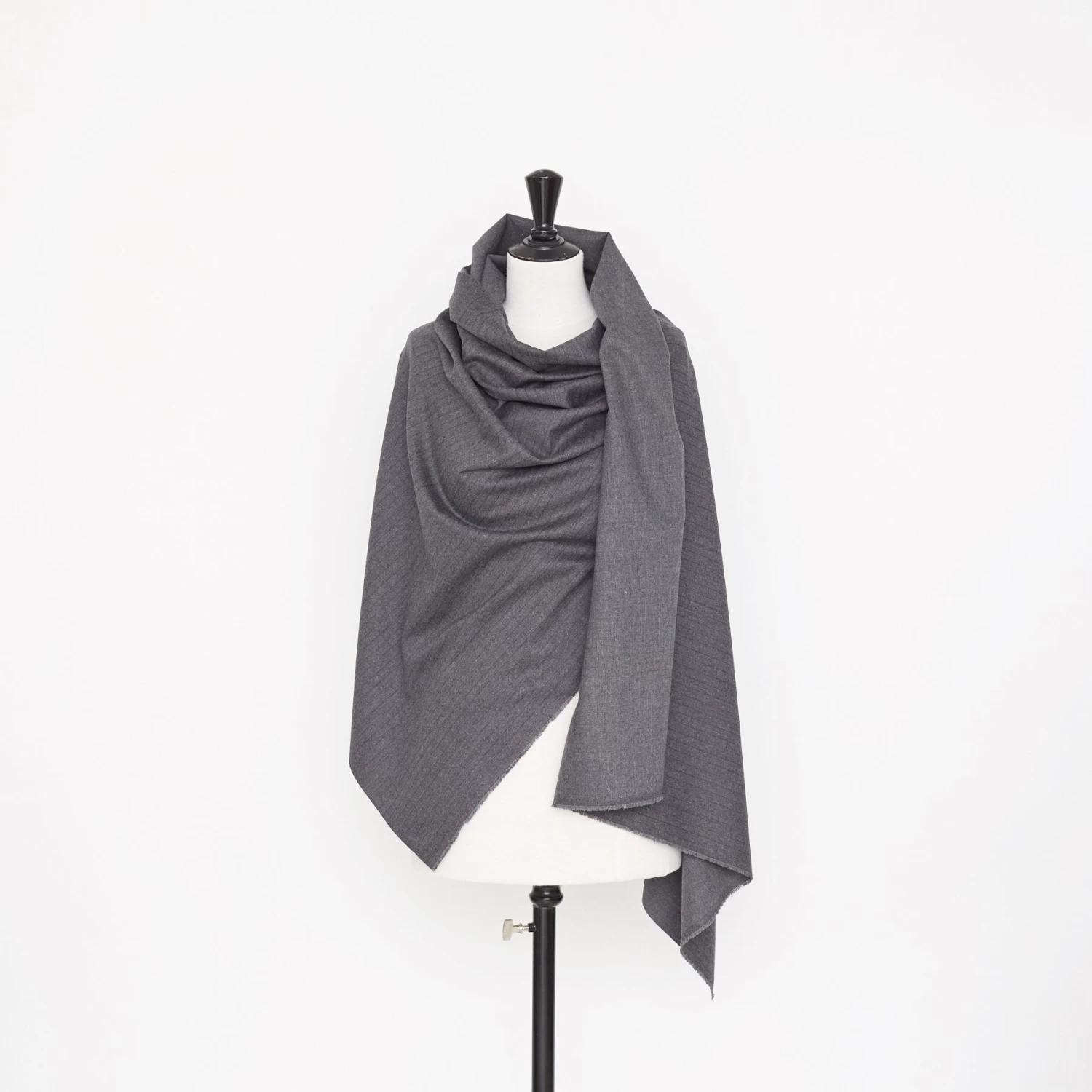 T22I00853 | Pinstripes Stretch Flannel 4 T22I00853 | Pinstripes Stretch Flannel - Image 2