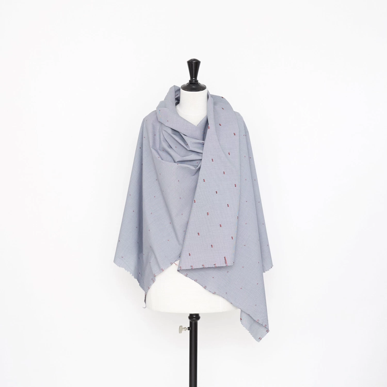 T22I00915 | Gingham Poplin With Flower Detail 4 T22I00915 | Gingham Poplin With Flower Detail - Image 2