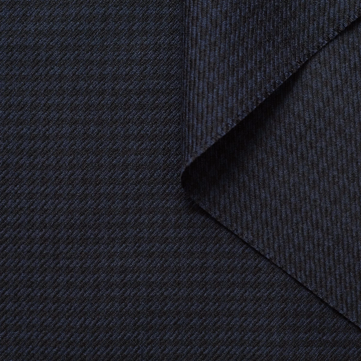 T22M00942 | Houndstooth Wool 3 T22M00942 | Houndstooth Wool