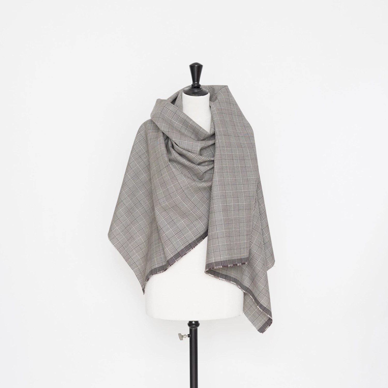 T22M00959 | Virgin Wool Prince Of Wales 4 T22M00959 | Virgin Wool Prince Of Wales - Image 2