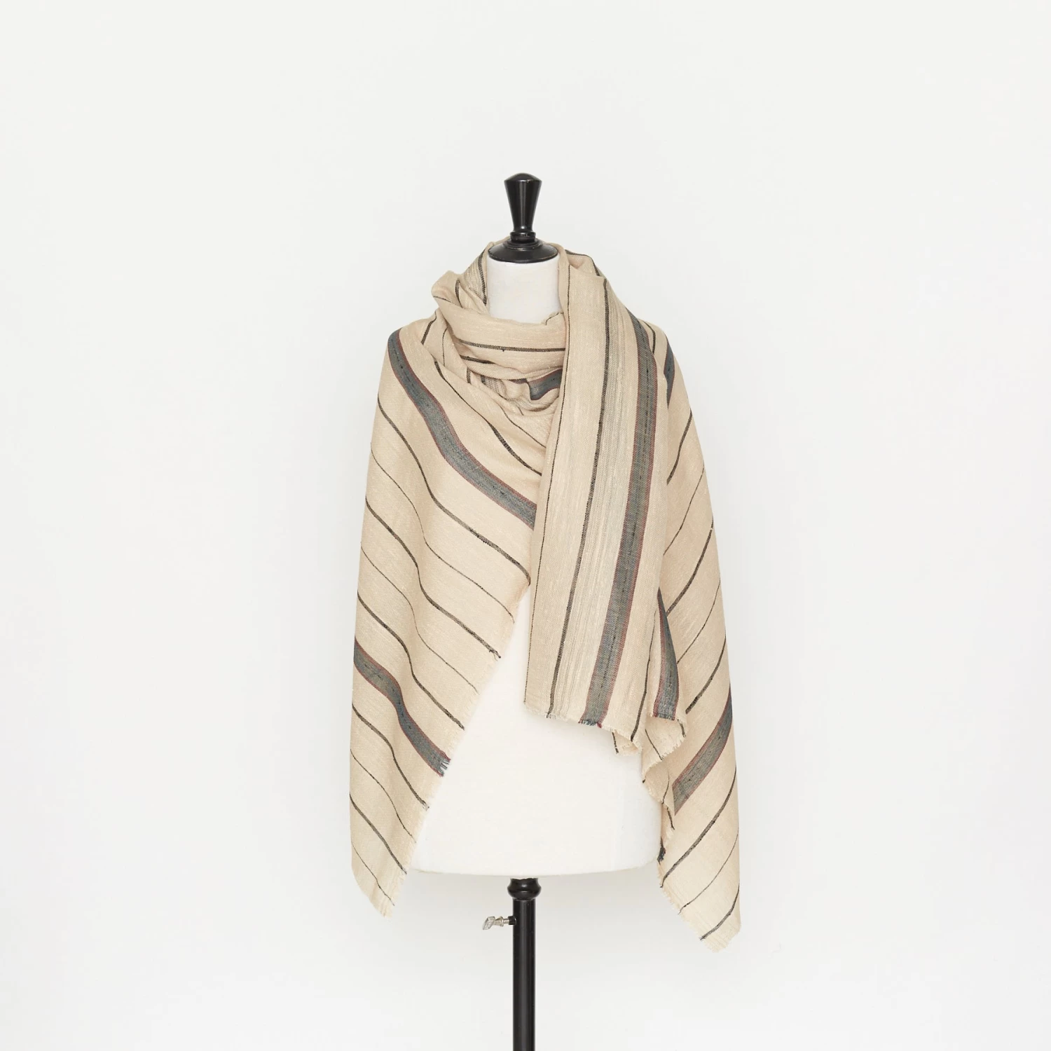 T22N01276 | Silk & Linen Striped Tweed 6 T22N01276 | Silk & Linen Striped Tweed - Image 4