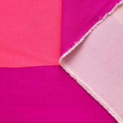 T22N01293 | Large Squares Wool & Silk Panels 136cm X 138cm -Nona Source Shop T22N01293 FestivalFuchsia 01