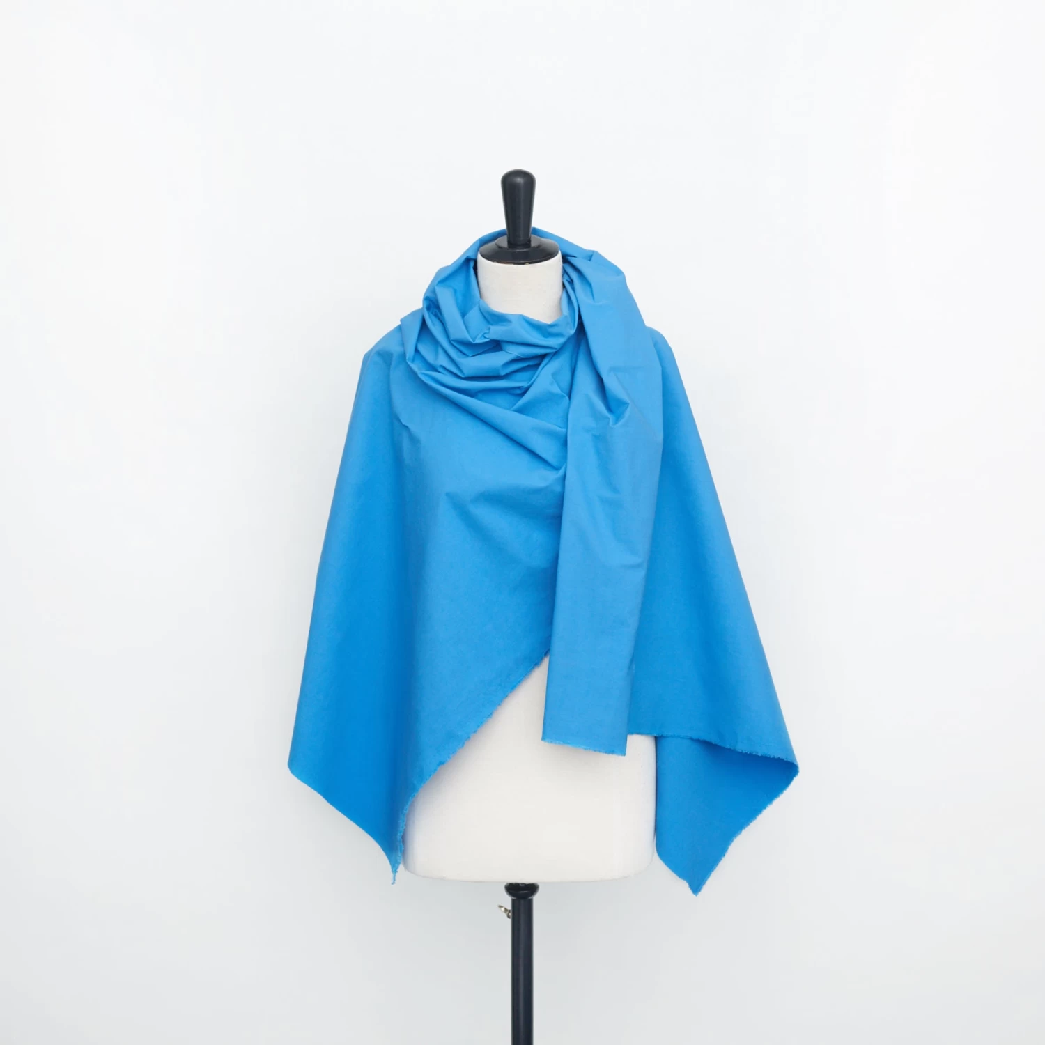 T22V03379 | Heavy Poplin 4 T22V03379 | Heavy Poplin - Image 2