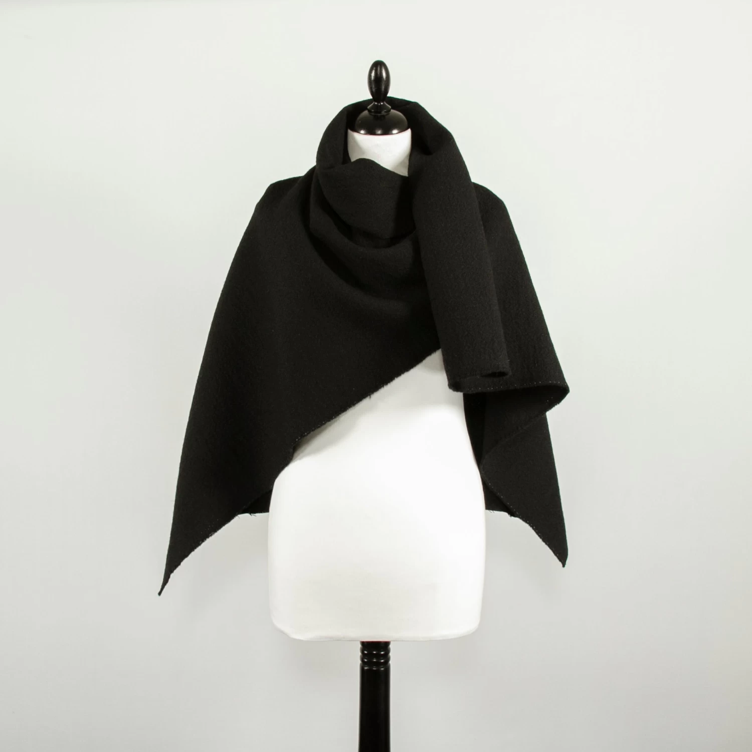 T22V03397 | Super Dry Double Face Wool Crepe 4 T22V03397 | Super Dry Double Face Wool Crepe - Image 2