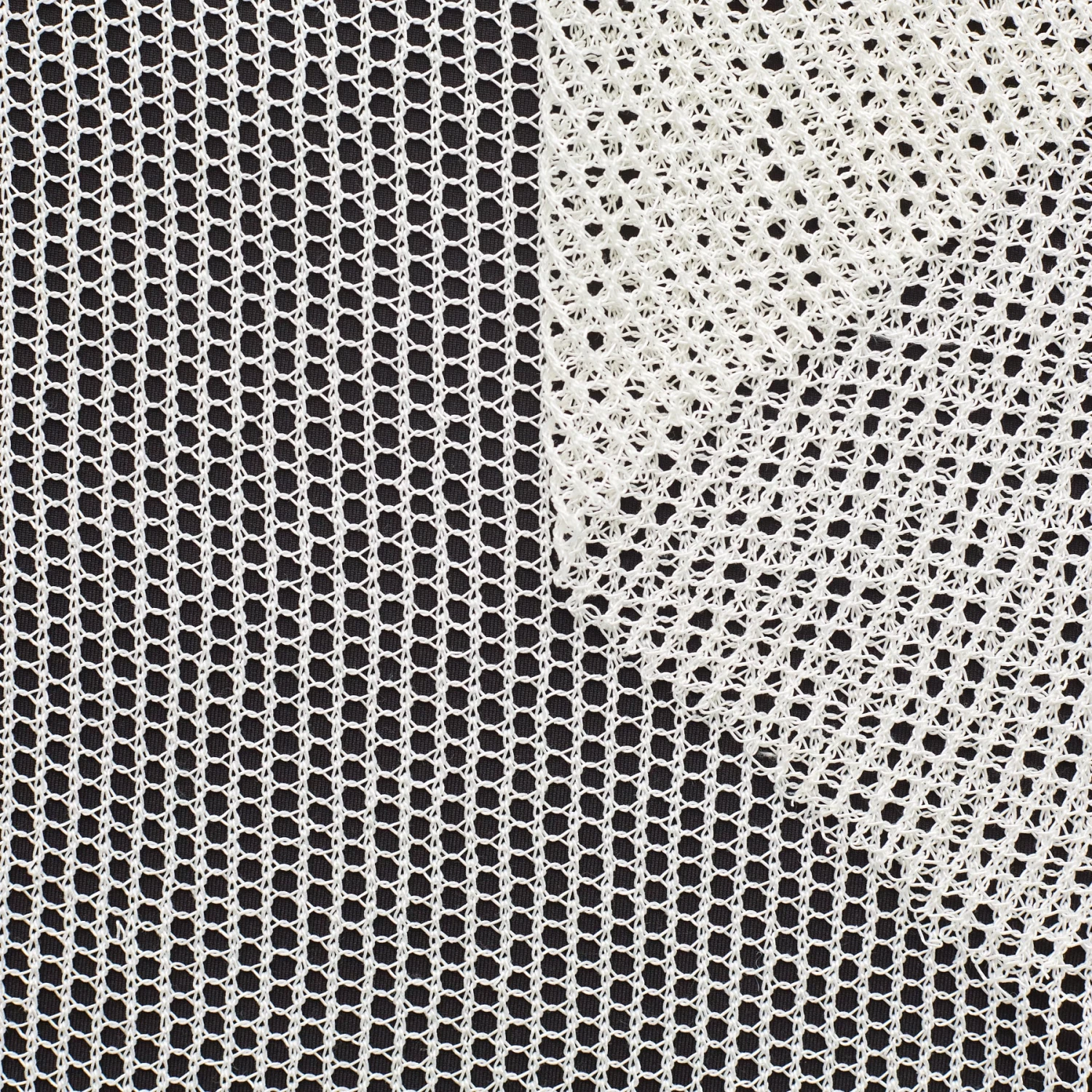 T22W03633 | Metallic Supple Fishnet 3 T22W03633 | Metallic Supple Fishnet