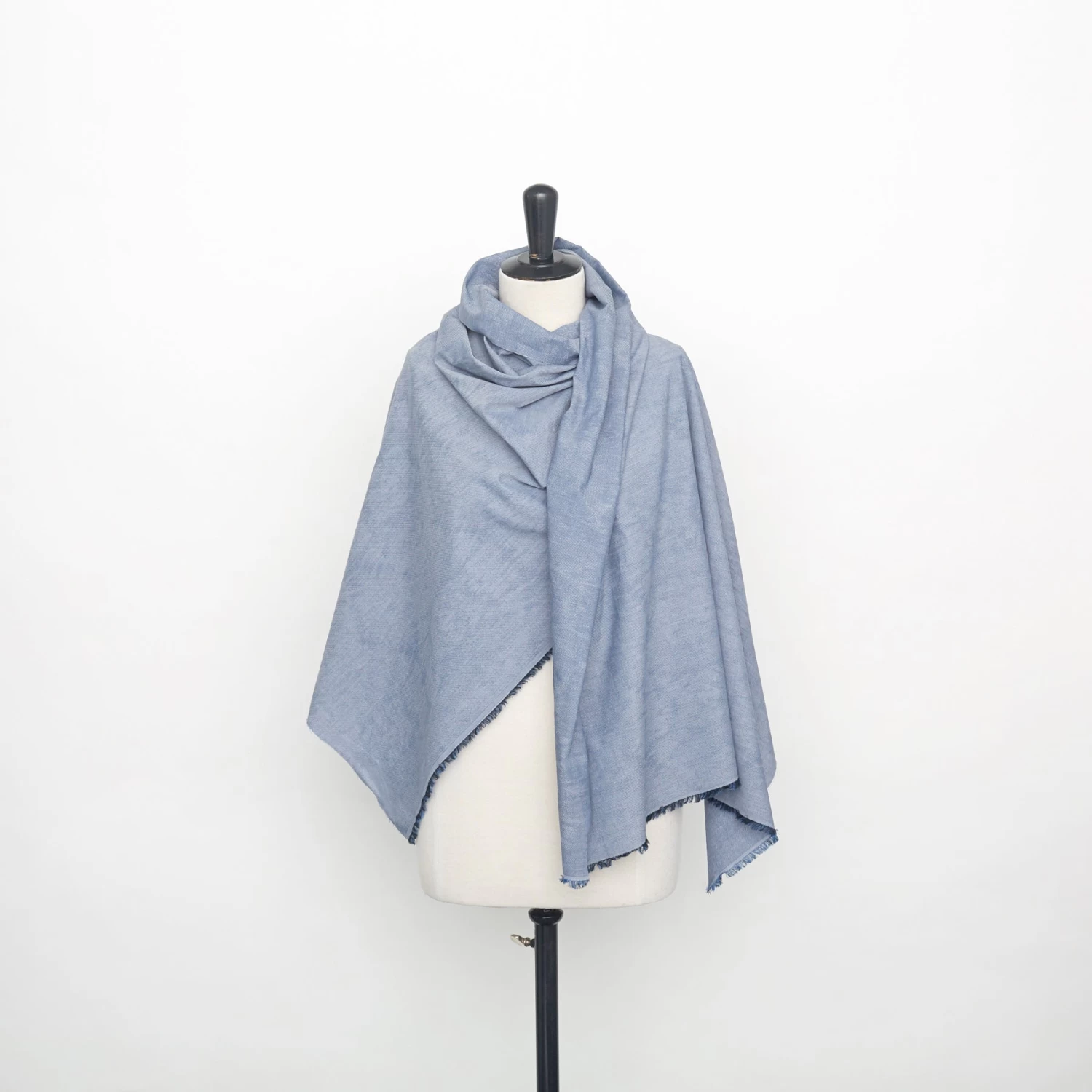 T22X03728 | Melange Cotton Chambray 4 T22X03728 | Melange Cotton Chambray - Image 2