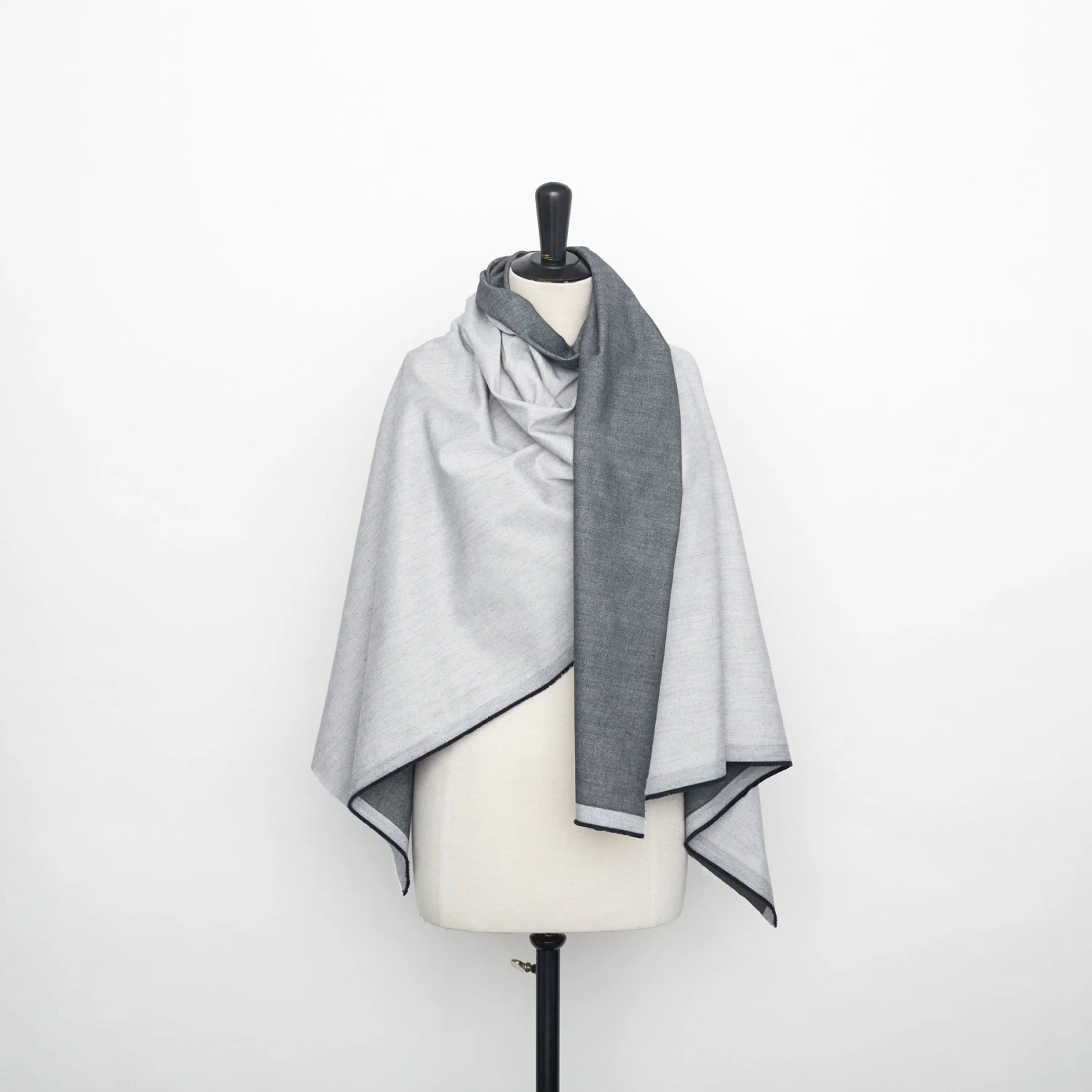 T22X03736 | Cotton Denim 4 T22X03736 | Cotton Denim - Image 2