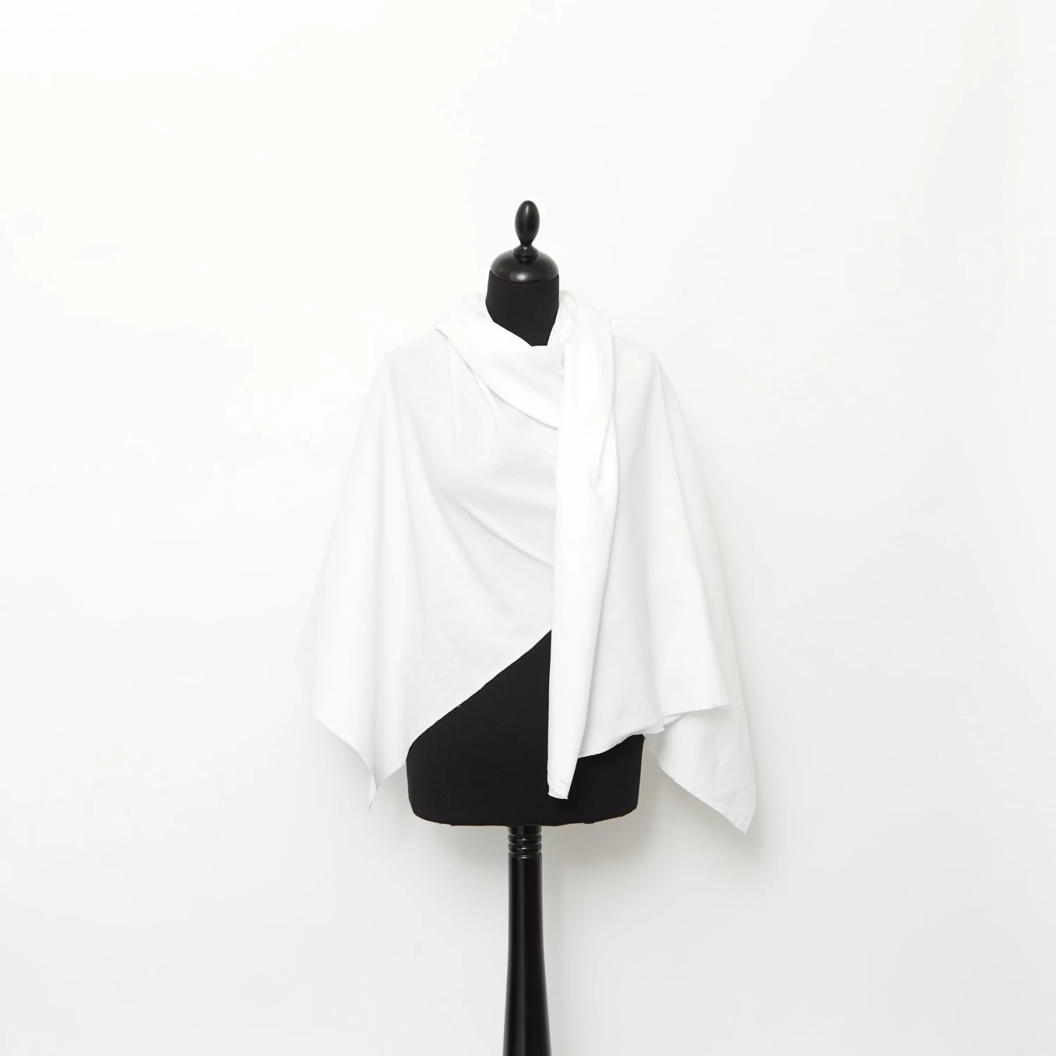 T23A06437 | Textured Cotton & Linen Canvas 4 T23A06437 | Textured Cotton & Linen Canvas - Image 2