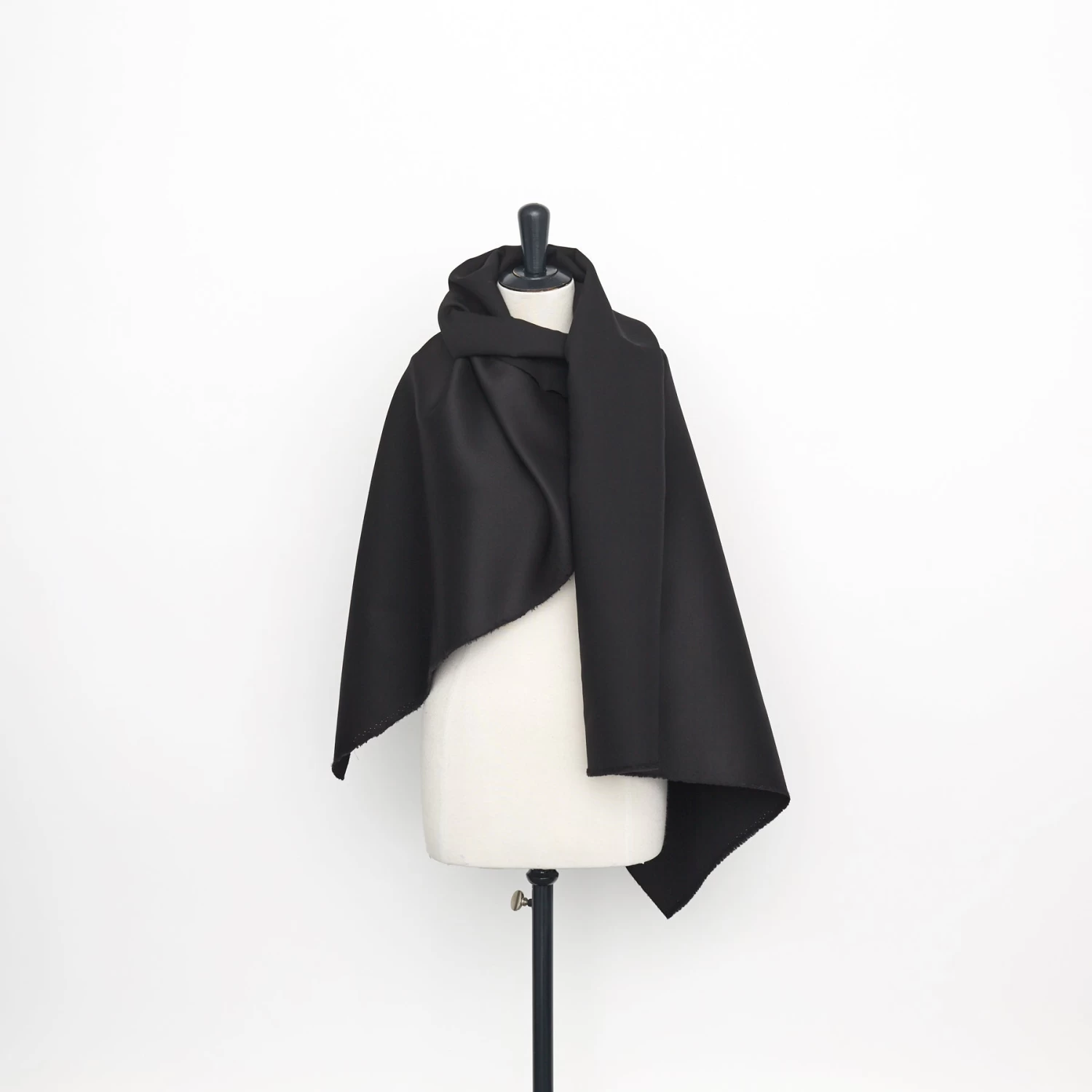 T23B04560 | Wool & Silk Twill Crepe Satin 4 T23B04560 | Wool & Silk Twill Crepe Satin - Image 2