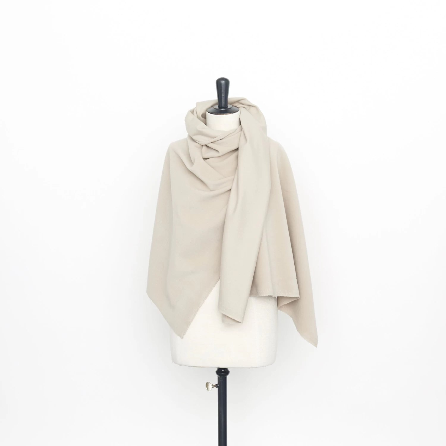 T23C04917 | Brushed Wool Drap 4 T23C04917 | Brushed Wool Drap - Image 2