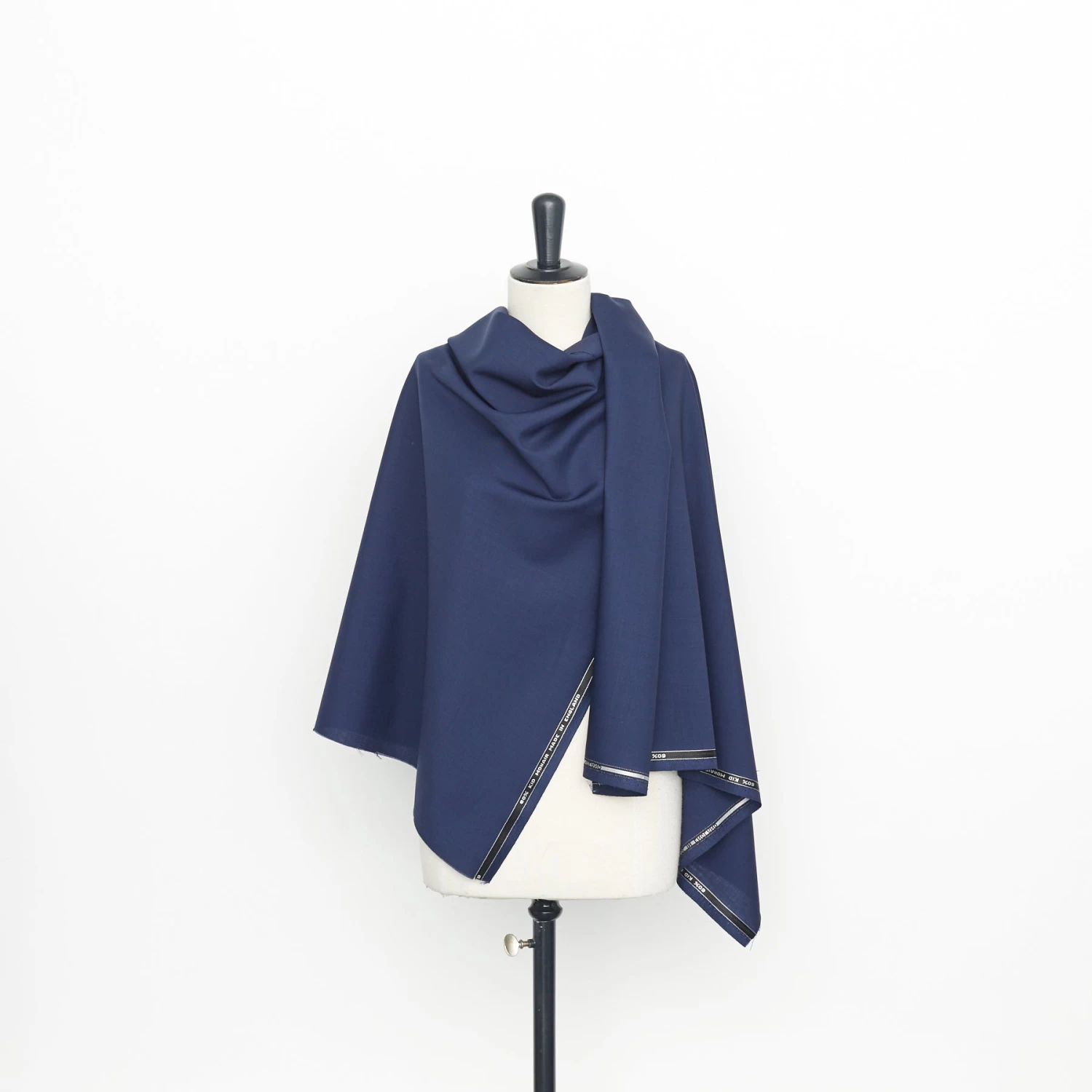 T23C04972 | Mohair & Wool Suiting ZQ 11 T23C04972 | Mohair & Wool Suiting ZQ - Image 9