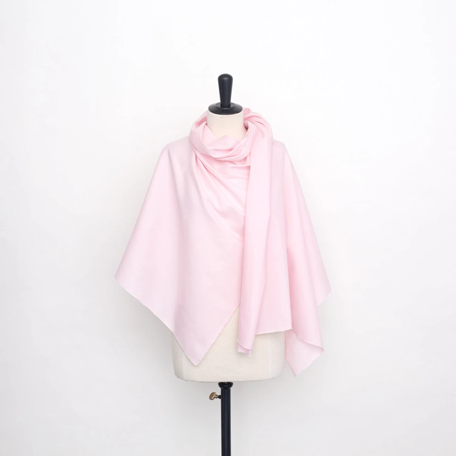 T23K04155 | Linen & Cotton Batiste 7 T23K04155 | Linen & Cotton Batiste - Image 5