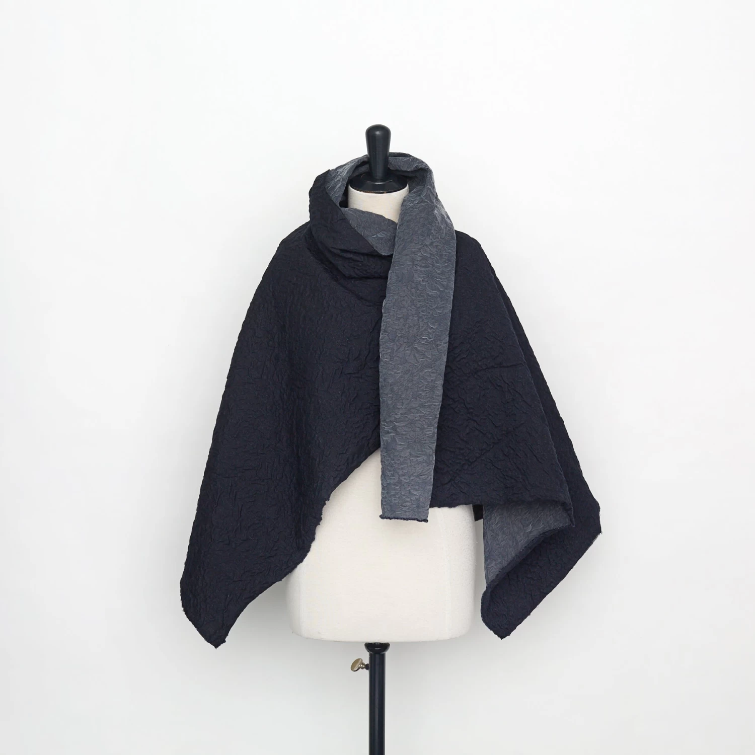 T23M04356 | Denim Cloqué Jacquard 4 T23M04356 | Denim Cloqué Jacquard - Image 2