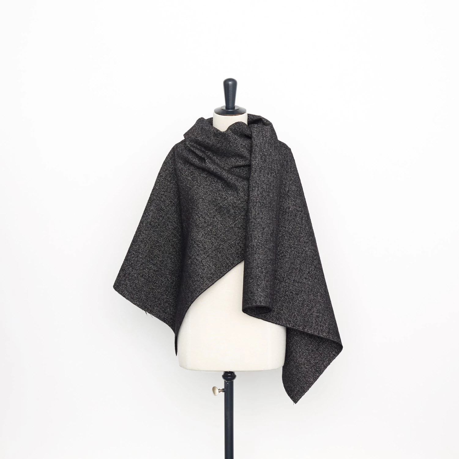 T23M05059 | Wool Herringbone Tweed 4 T23M05059 | Wool Herringbone Tweed - Image 2