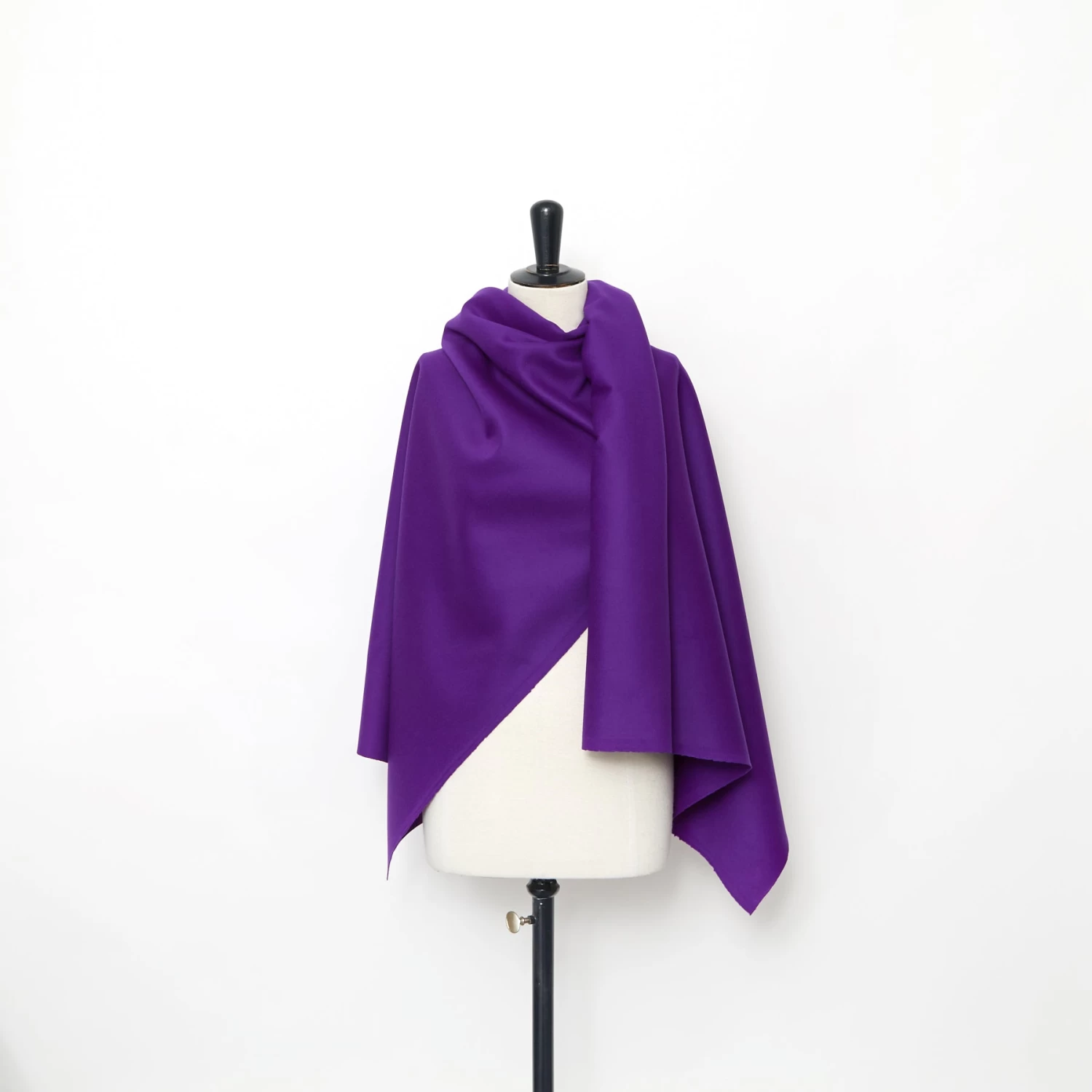 T23M05676 | Splittable Virgin Wool Flannel 8 T23M05676 | Splittable Virgin Wool Flannel - Image 6