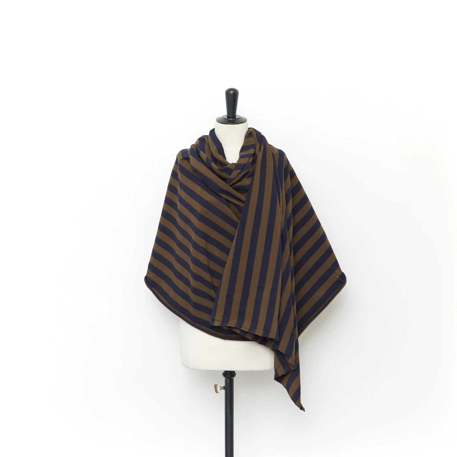 T23V05934 | Stretch Stripe Jersey 4 T23V05934 | Stretch Stripe Jersey - Image 2