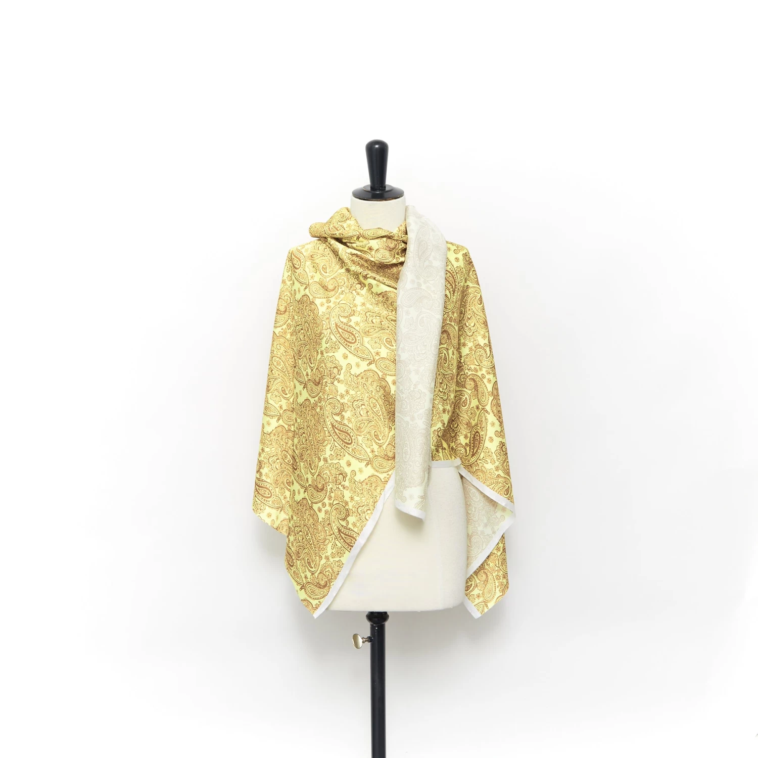 T23W06001 | Paisley Print Twill 4 T23W06001 | Paisley Print Twill - Image 2