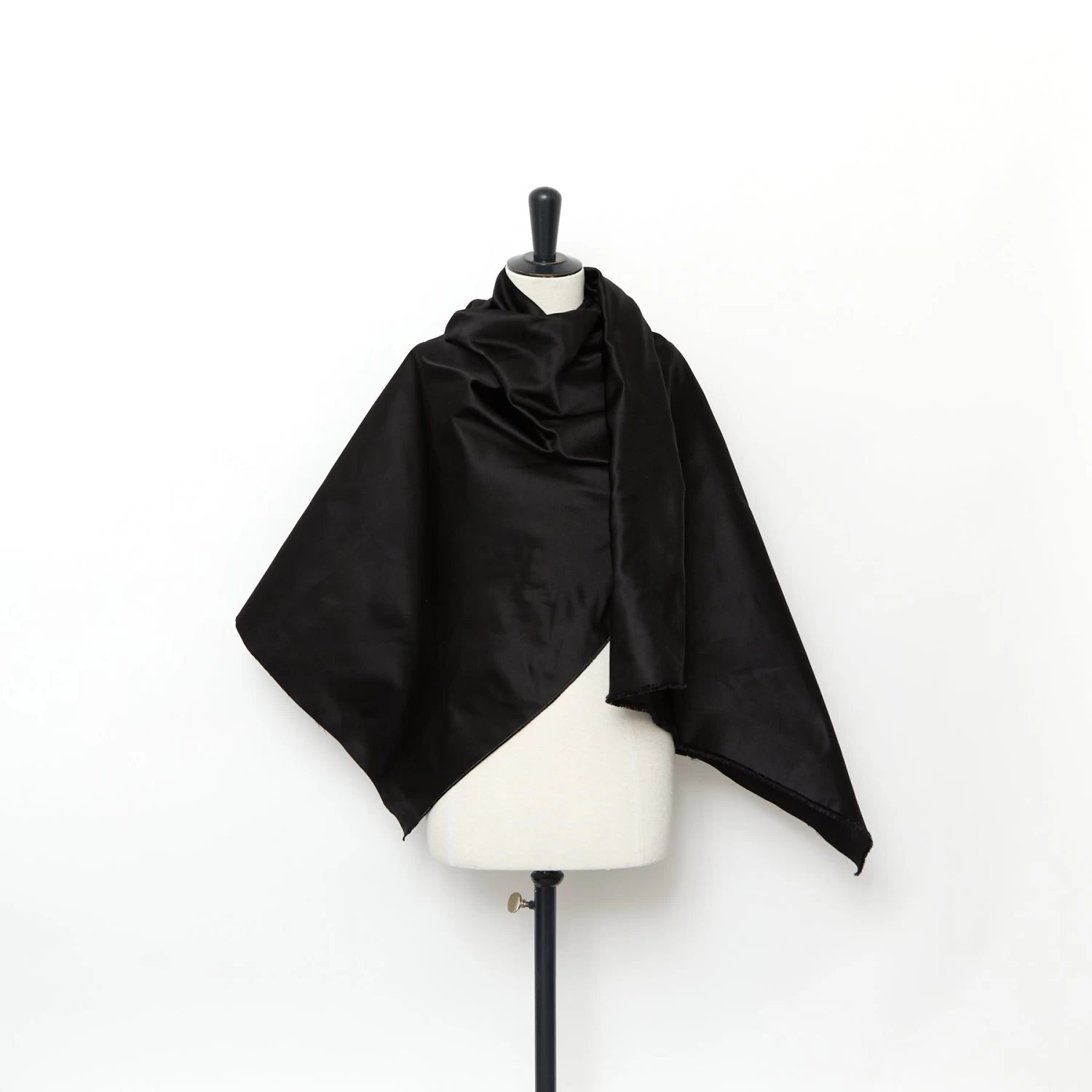 T24A06444 | Double Face Silk Satin Duchess 4 T24A06444 | Double Face Silk Satin Duchess - Image 2