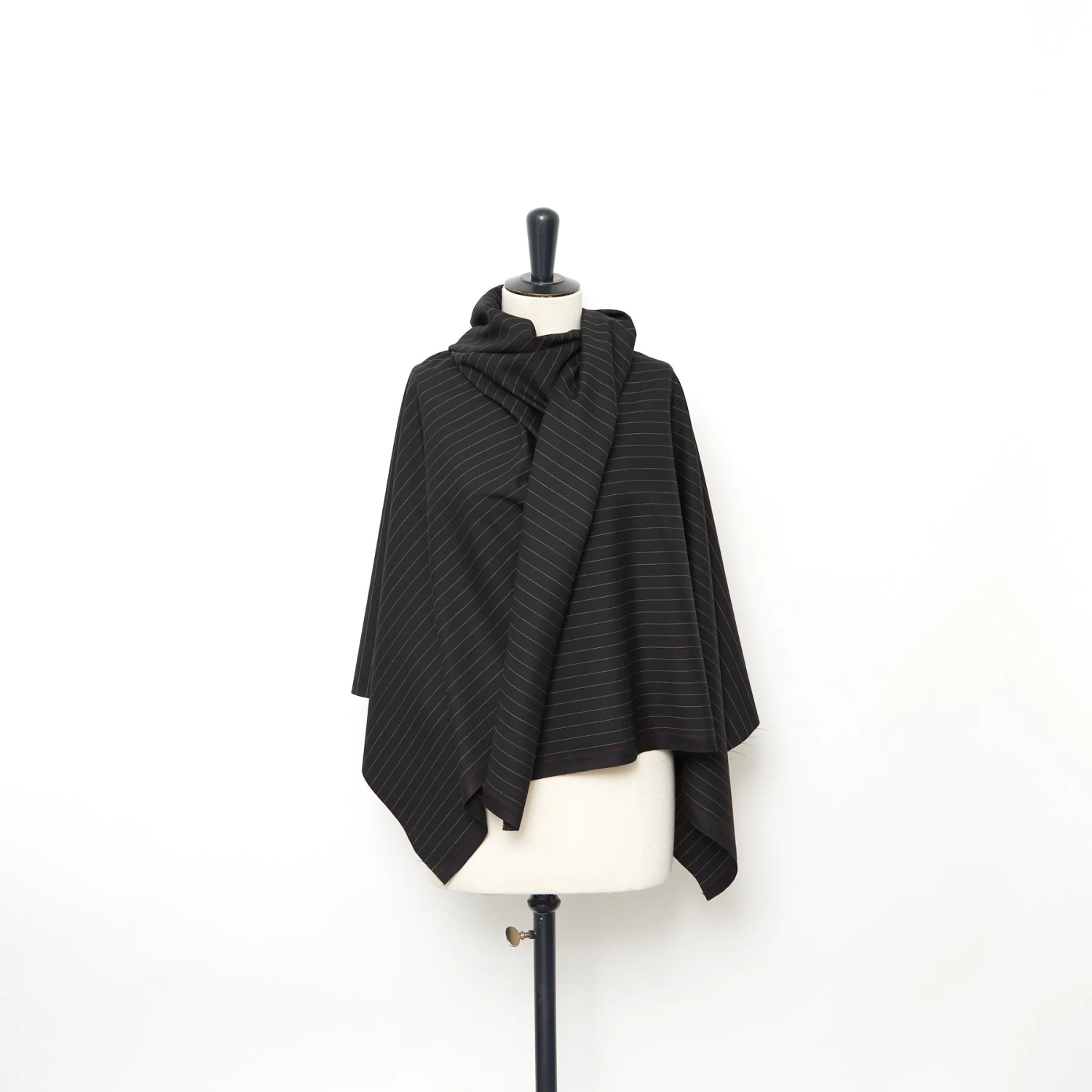 T24A06481 | Super 100 Wool Pinstripe 4 T24A06481 | Super 100 Wool Pinstripe - Image 2