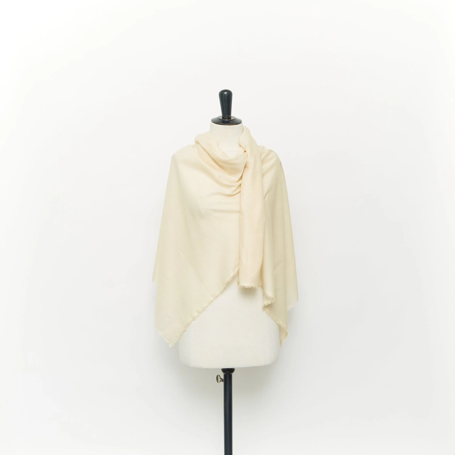 T24A09100 | Stripe Voile 4 T24A09100 | Stripe Voile - Image 2